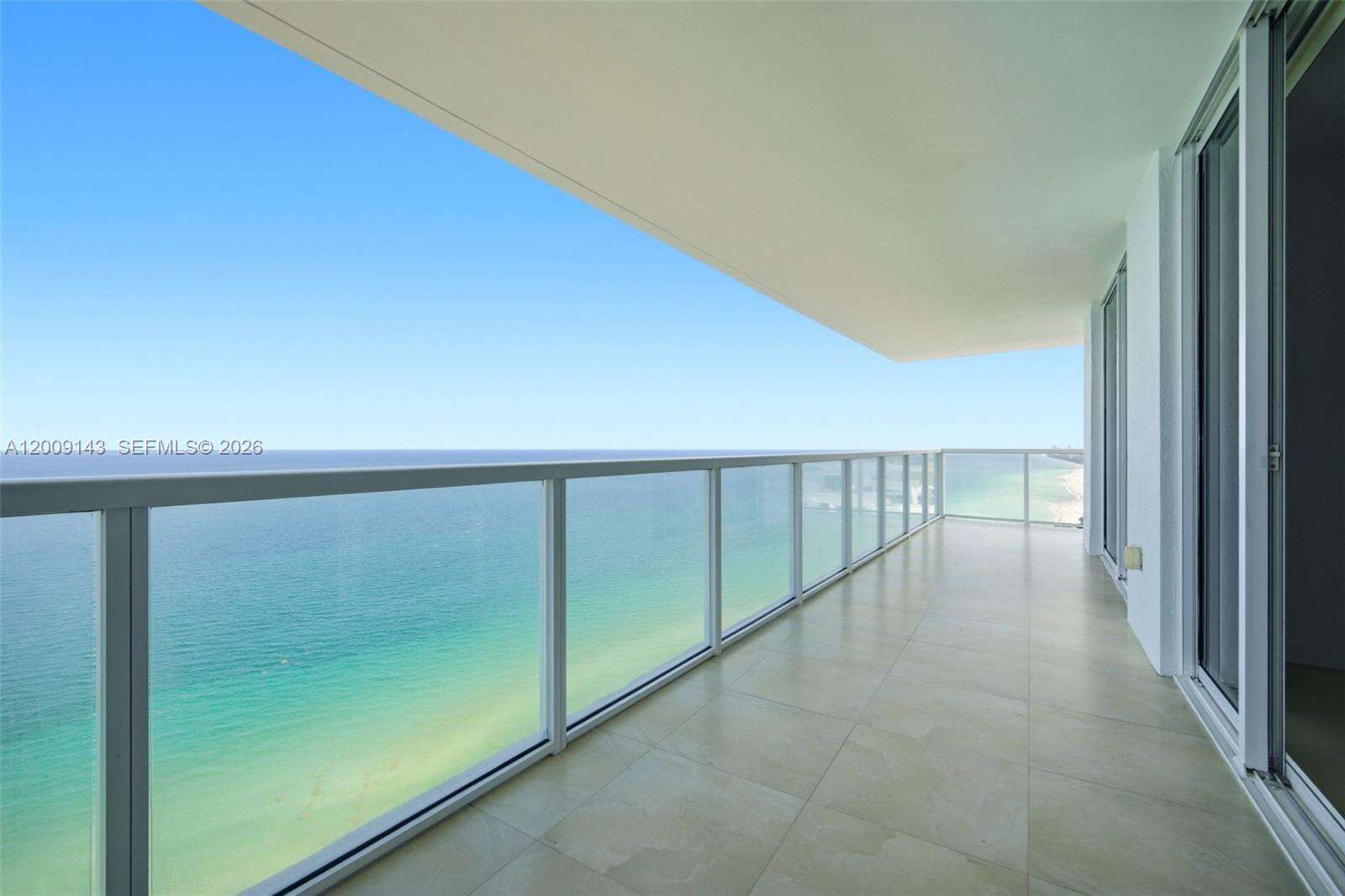 LA PERLA - 16699 Collins Ave, Sunny Isles Beach, FL 33160 | Picture 35