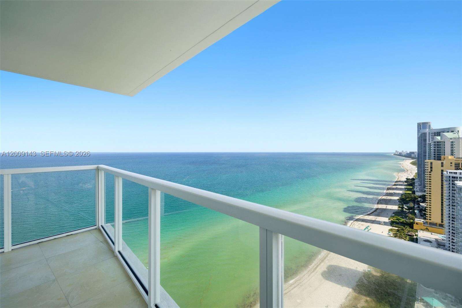 LA PERLA - 16699 Collins Ave, Sunny Isles Beach, FL 33160 | Picture 39
