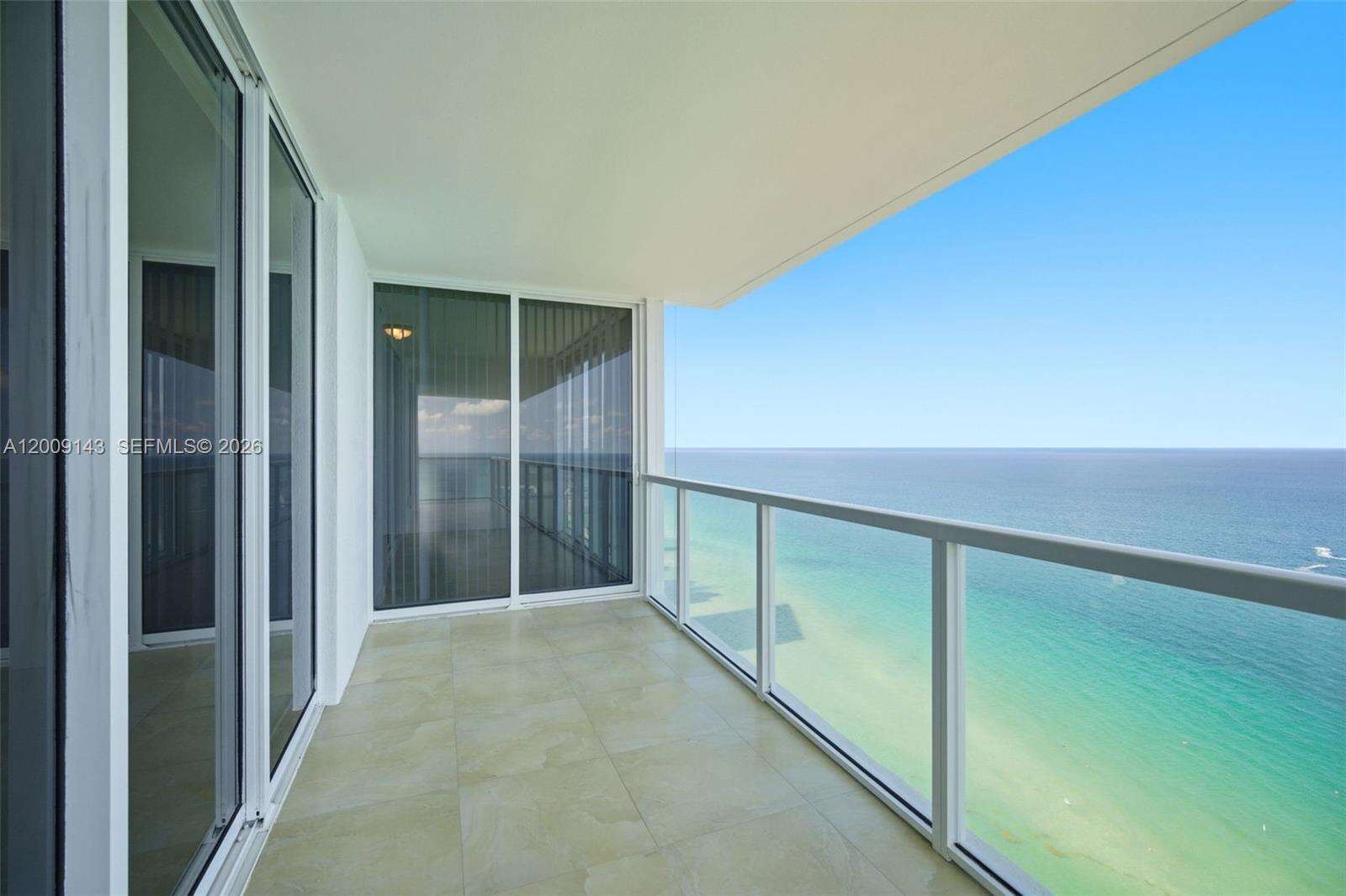LA PERLA - 16699 Collins Ave, Sunny Isles Beach, FL 33160 | Picture 41