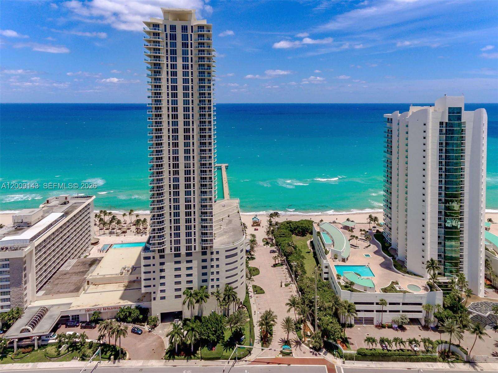 LA PERLA - 16699 Collins Ave, Sunny Isles Beach, FL 33160 | Picture 7