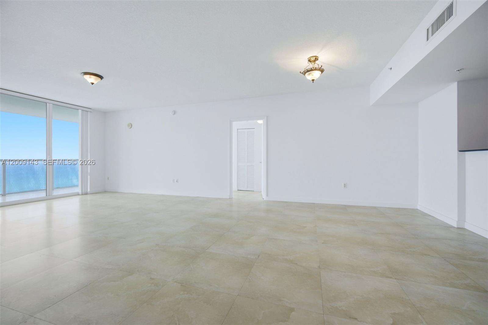 LA PERLA - 16699 Collins Ave, Sunny Isles Beach, FL 33160 | Picture 9