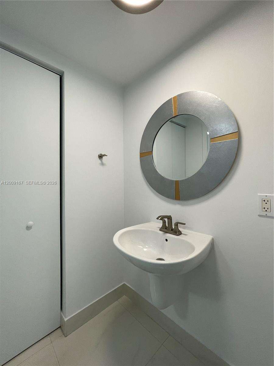 Neo Vertika at 690 1 Ct, Miami, FL 33130 - For Sale photo 32