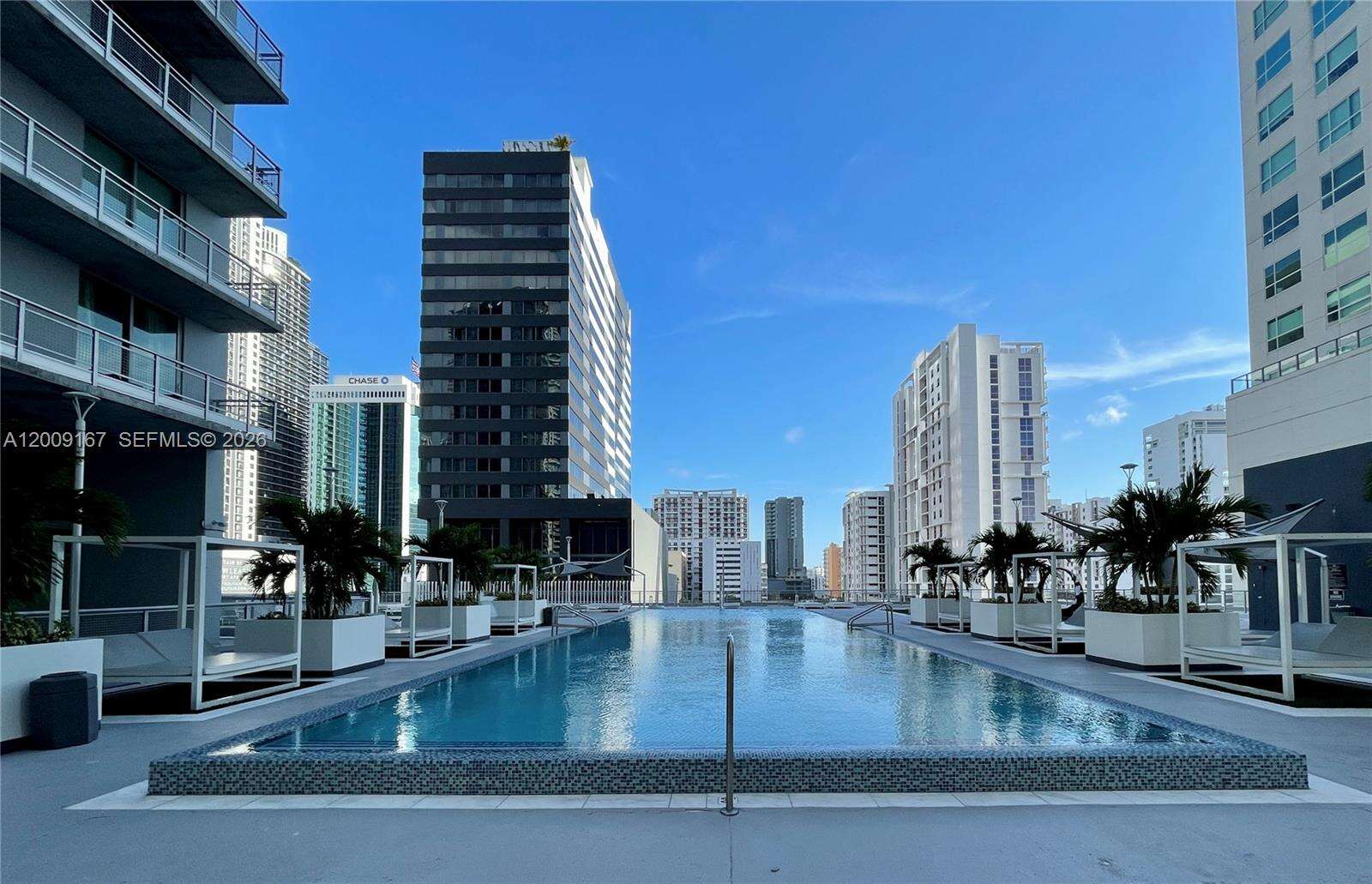 Neo Vertika at 690 1 Ct, Miami, FL 33130 - For Sale photo 38