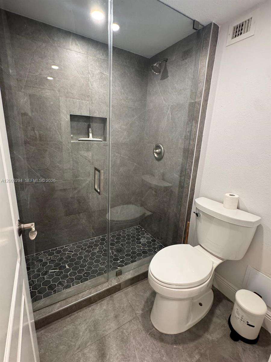 Roney Palace at 2301 Collins Ave, Miami Beach, FL 33139 - For Sale photo 17