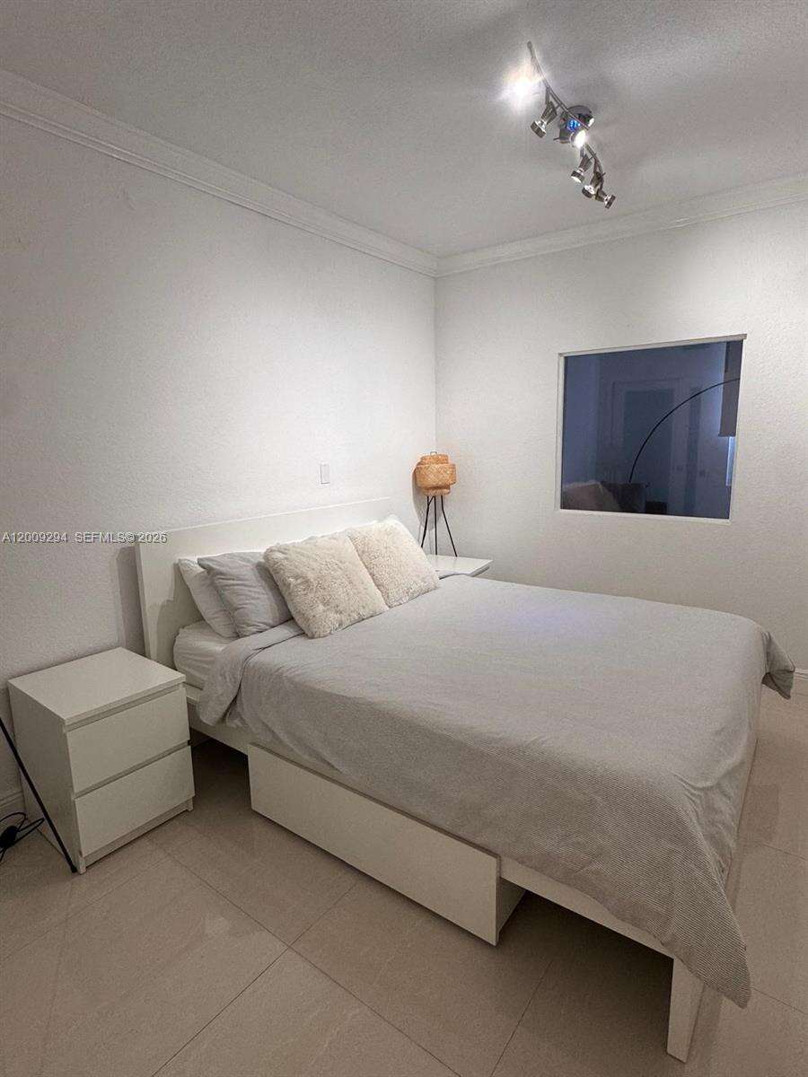 Roney Palace at 2301 Collins Ave, Miami Beach, FL 33139 - For Sale photo 5