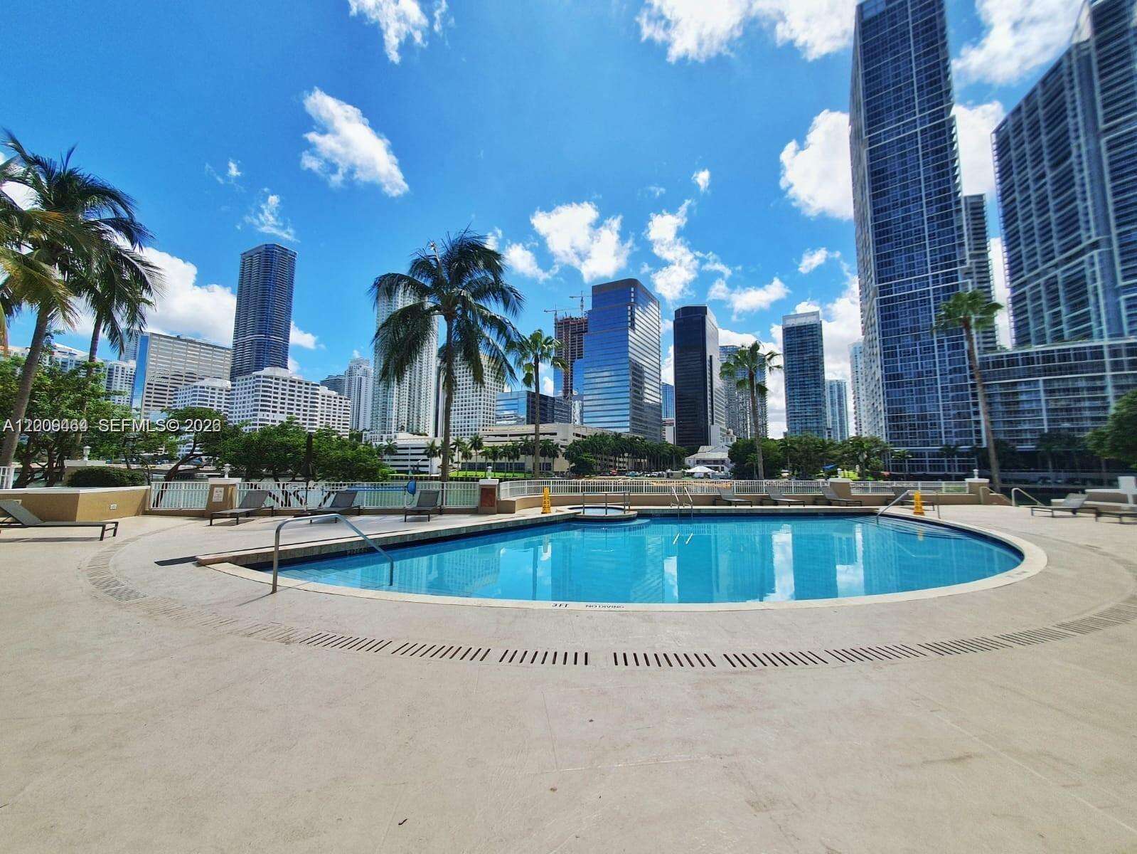 Courvoisier Courts at 701 Brickell Key Blvd, Miami, FL 33131 - For Sale photo 12