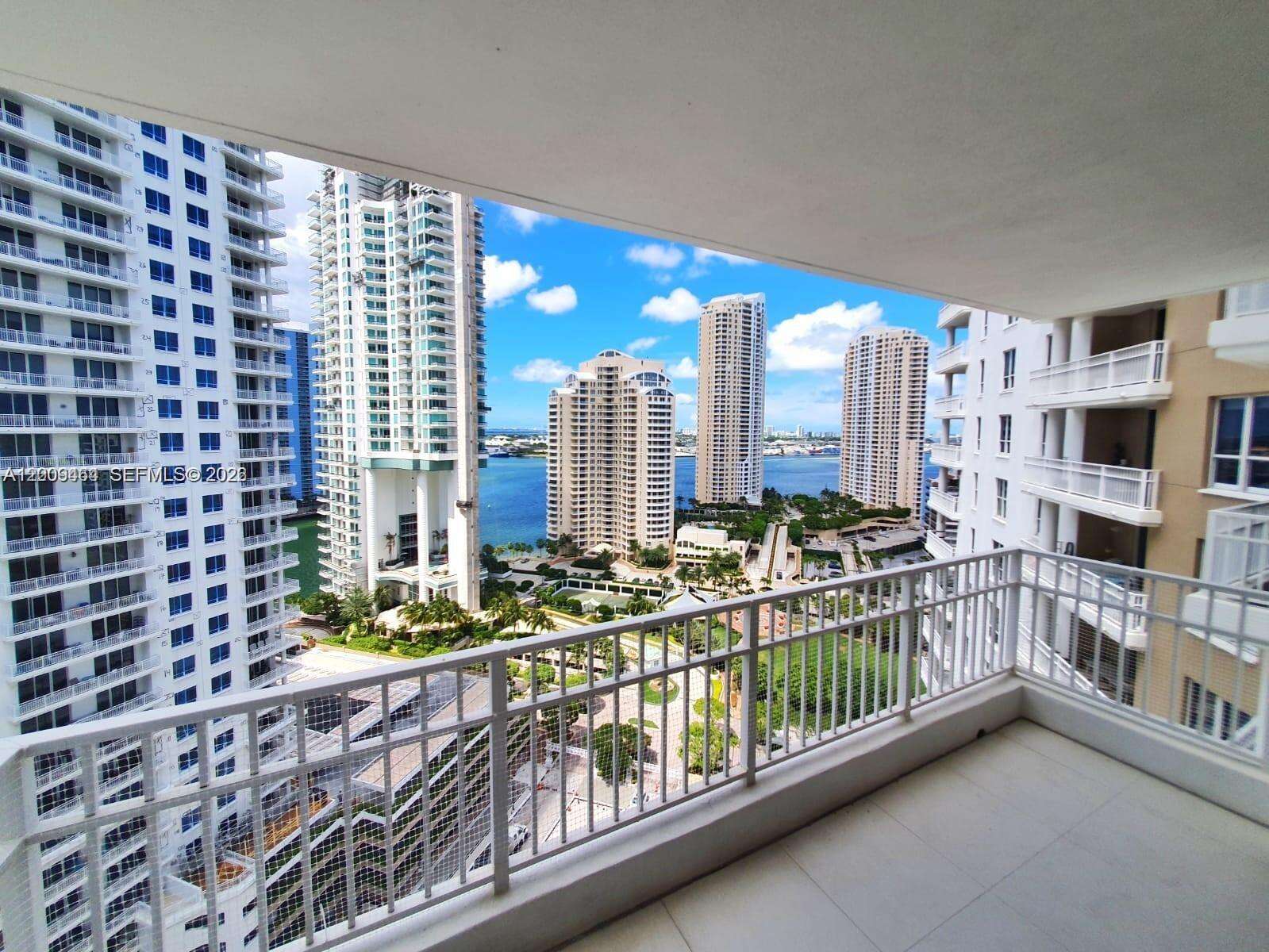 Courvoisier Courts at 701 Brickell Key Blvd, Miami, FL 33131 - For Sale photo 4