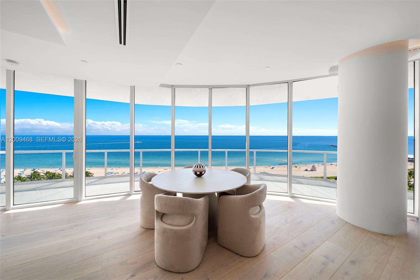 Continuum South Tower at 100 Pointe Dr, Miami Beach, FL 33139 - For Sale photo 3