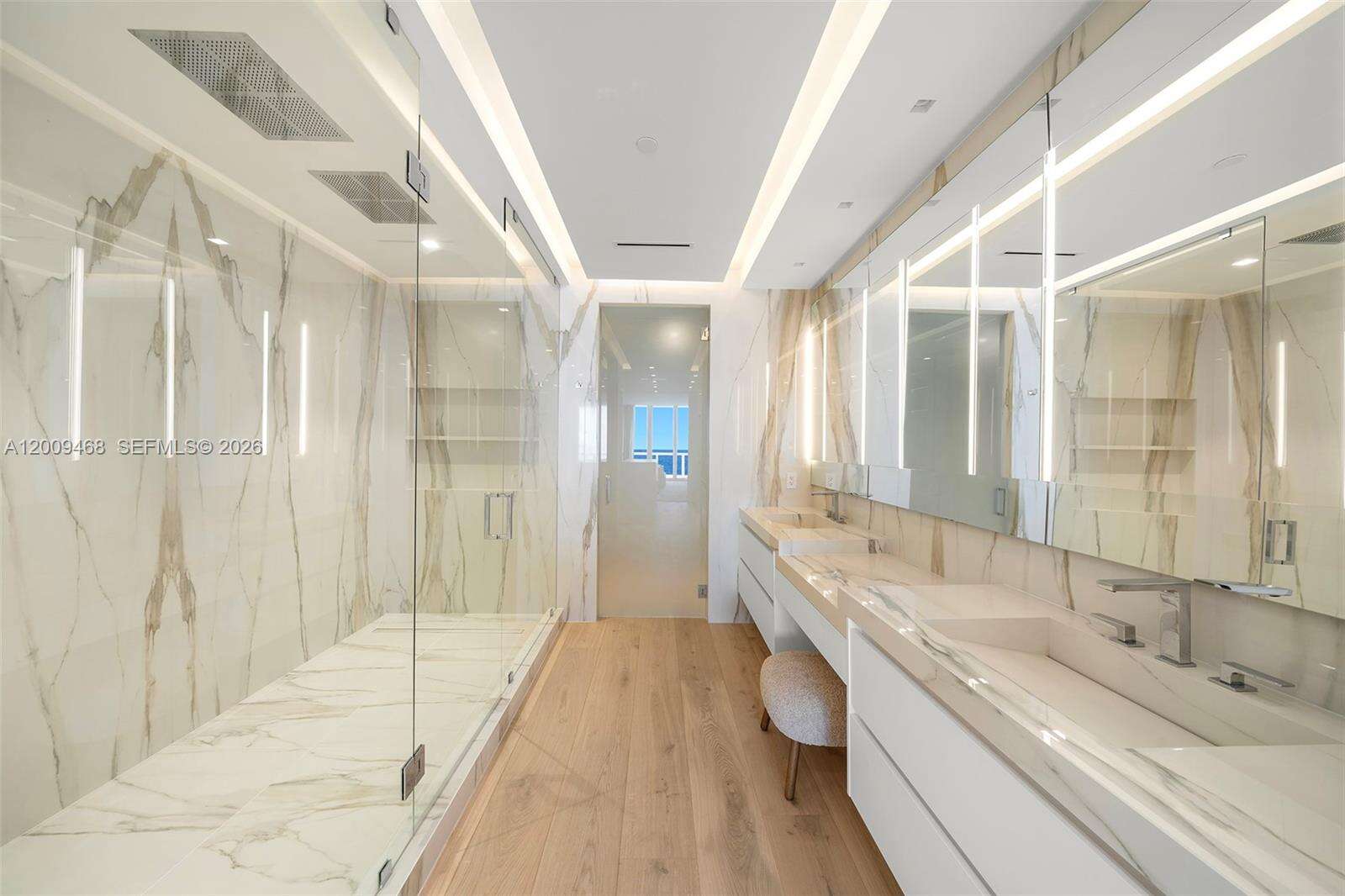 Continuum South Tower at 100 Pointe Dr, Miami Beach, FL 33139 - For Sale photo 23