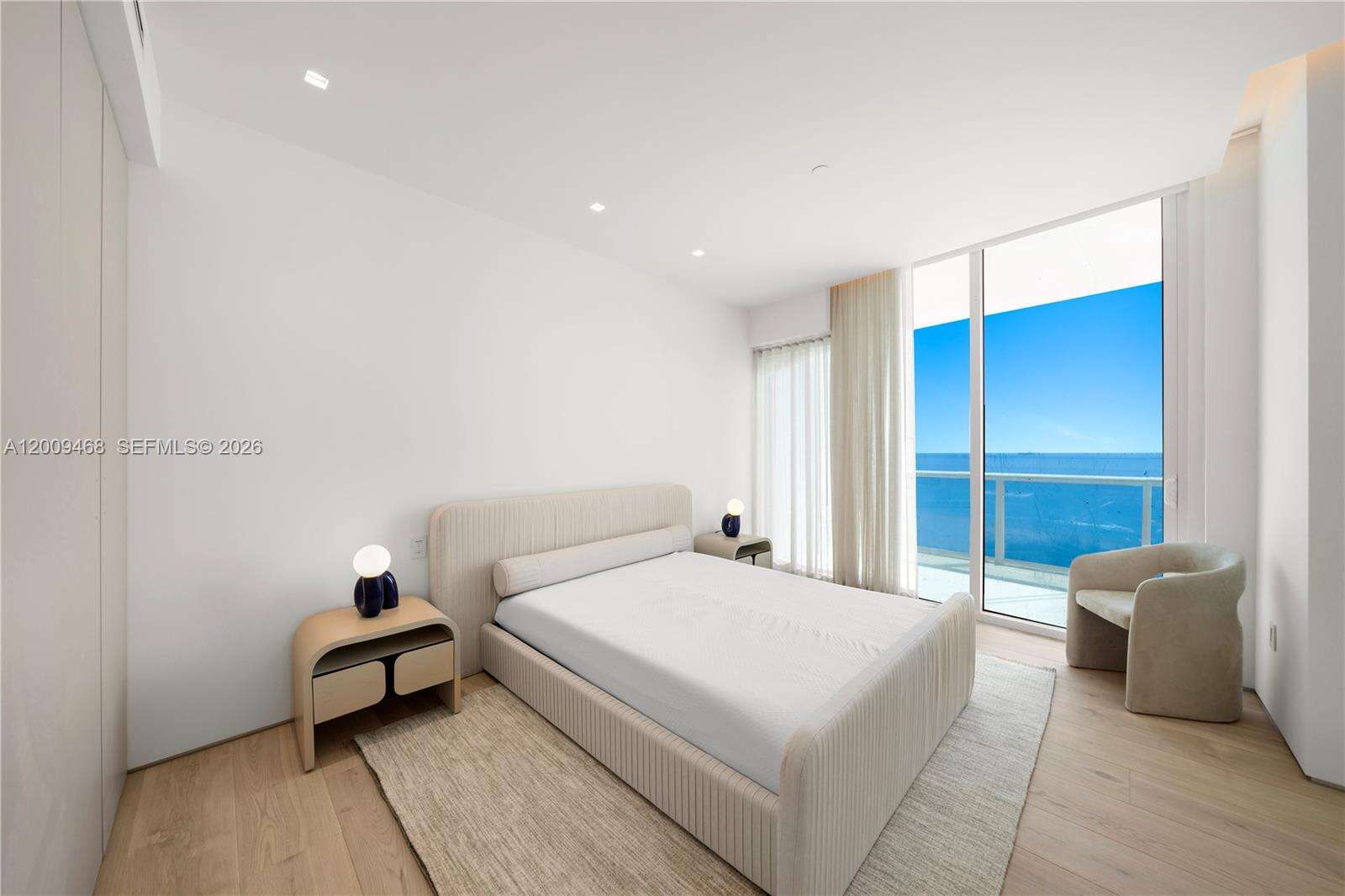 Continuum South Tower at 100 Pointe Dr, Miami Beach, FL 33139 - For Sale photo 27