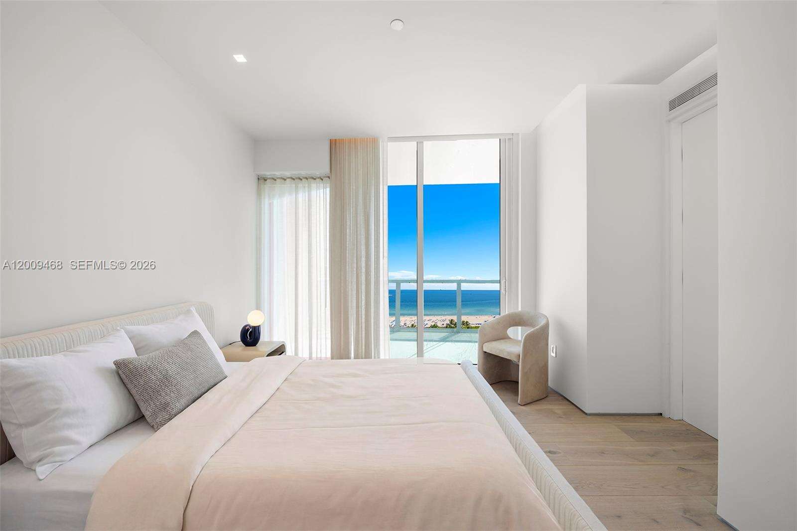 Continuum South Tower at 100 Pointe Dr, Miami Beach, FL 33139 - For Sale photo 28