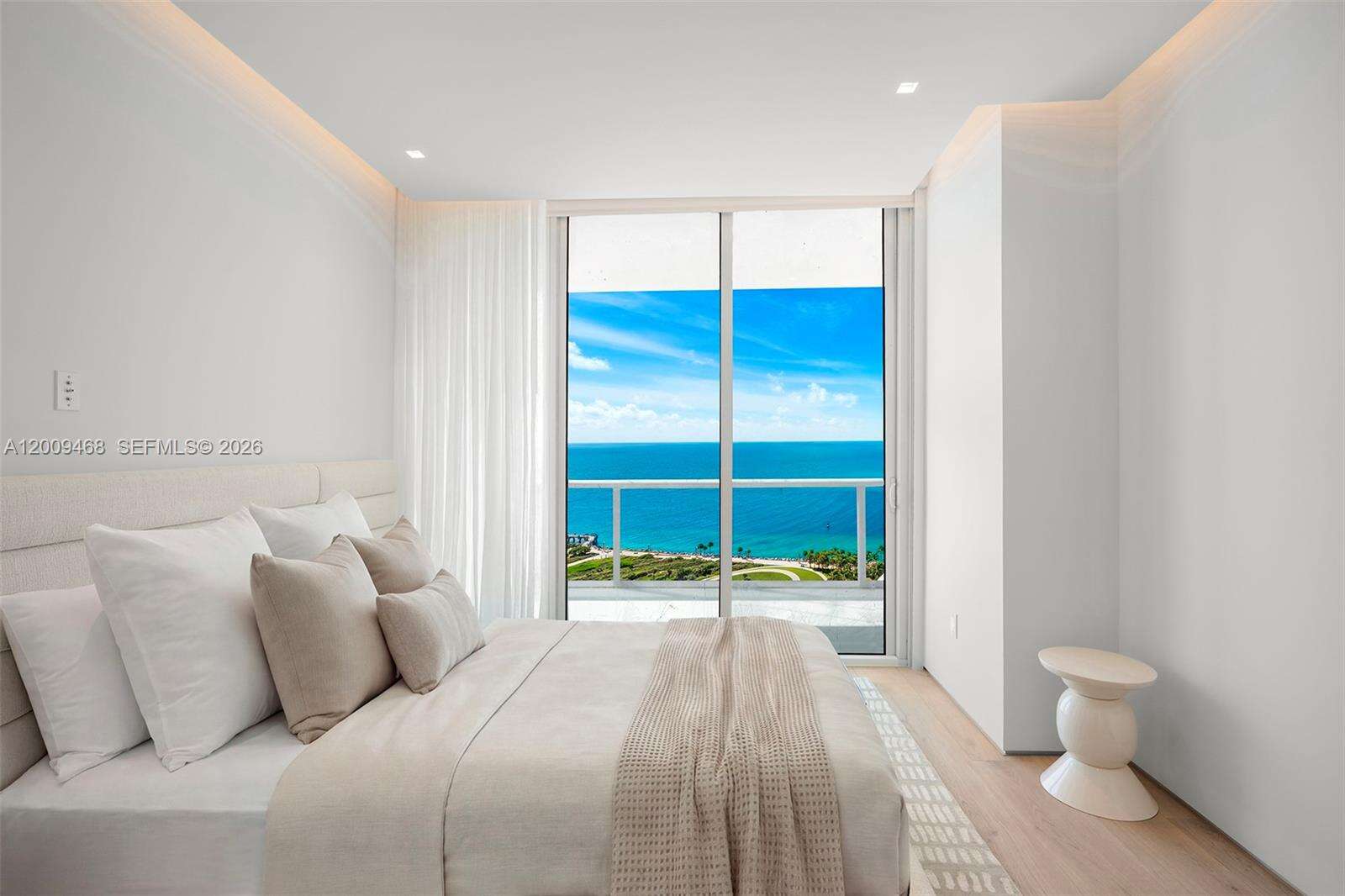 Continuum South Tower at 100 Pointe Dr, Miami Beach, FL 33139 - For Sale photo 33