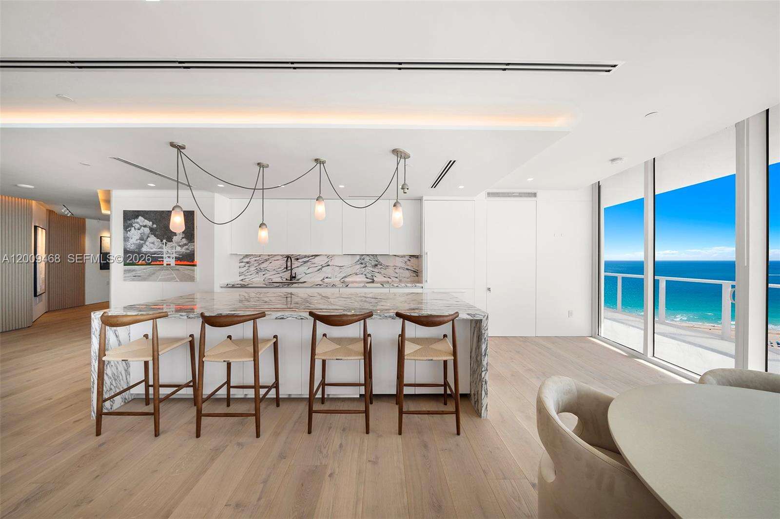 Continuum South Tower at 100 Pointe Dr, Miami Beach, FL 33139 - For Sale photo 10