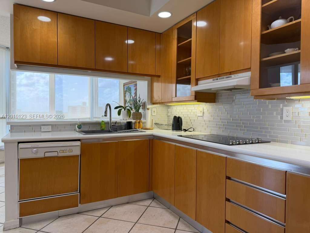 Atlantic 2 At The Point at 21150 Point Pl, Aventura, FL 33180 - For Sale photo 17