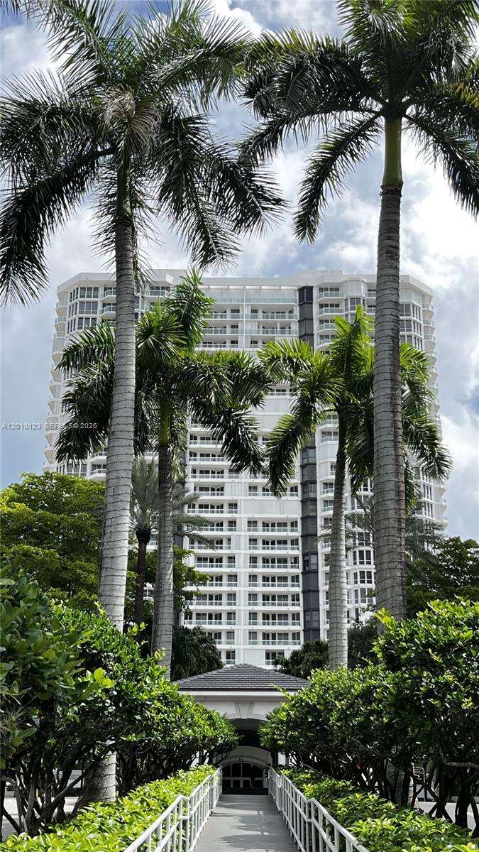 Atlantic 2 At The Point at 21150 Point Pl, Aventura, FL 33180 - For Sale photo 34