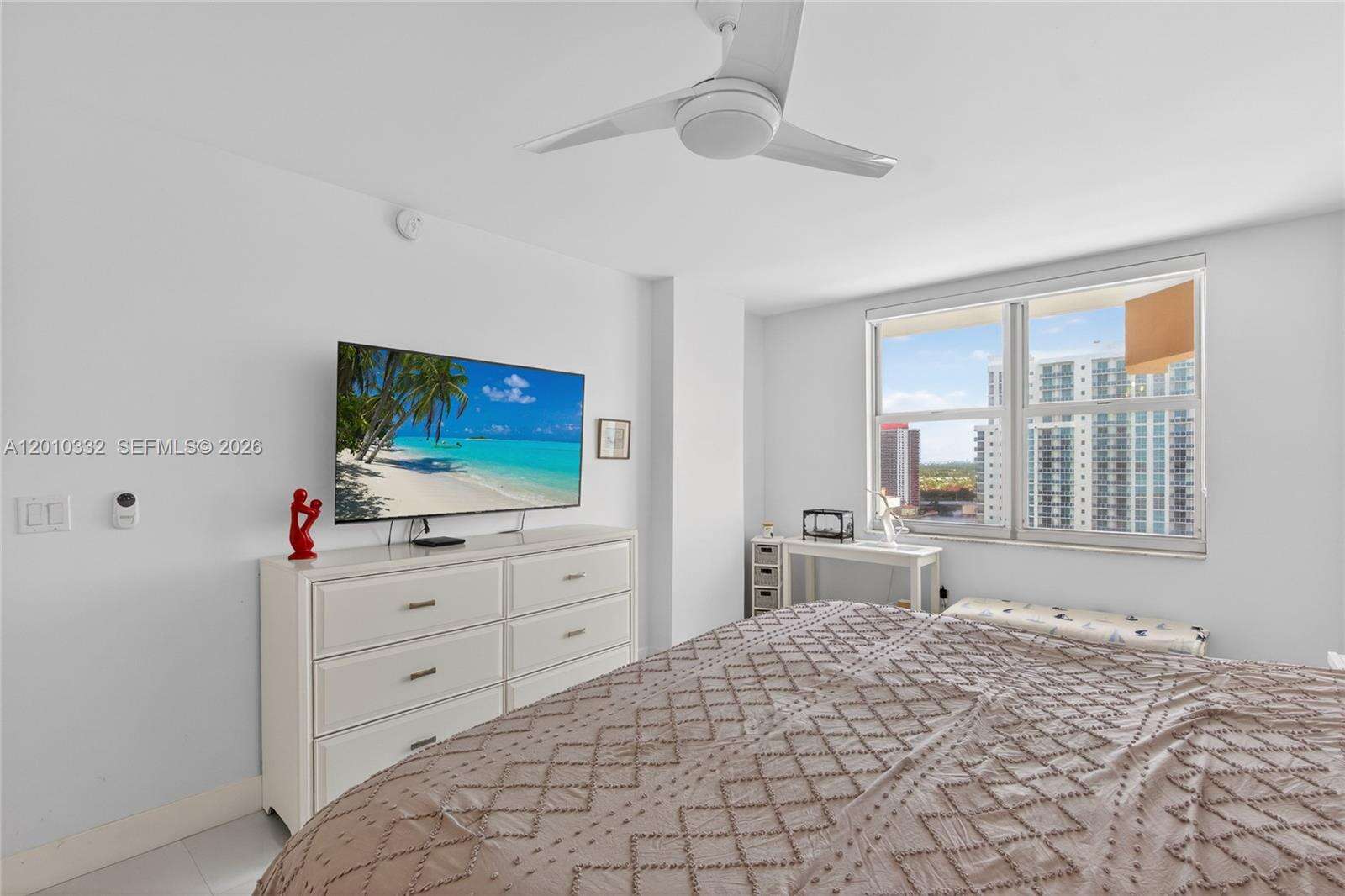 The Hemispheres at 1985 Ocean Dr, Hallandale Beach, FL 33009 - For Sale photo 36