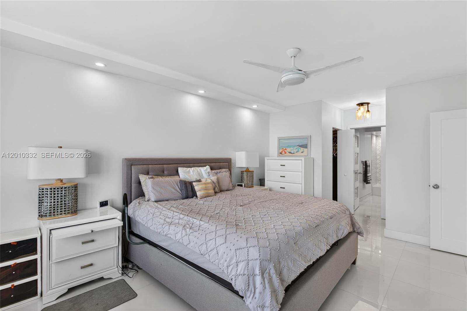 The Hemispheres at 1985 Ocean Dr, Hallandale Beach, FL 33009 - For Sale photo 37