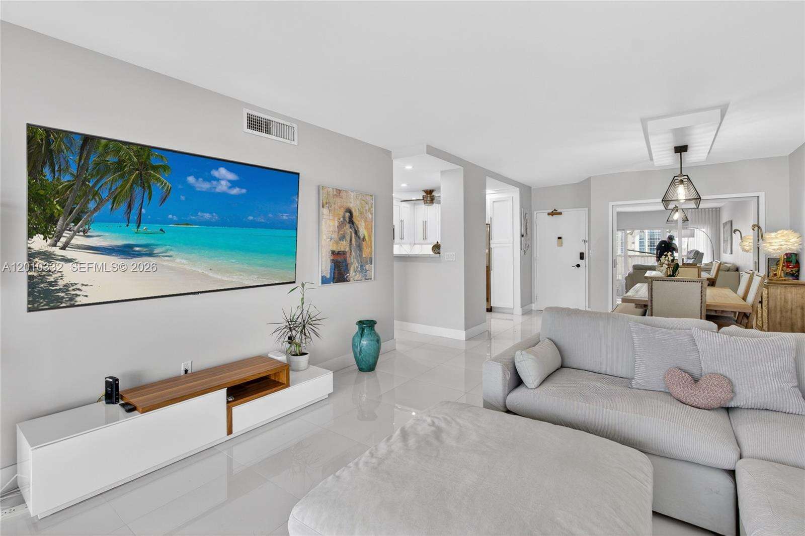 The Hemispheres at 1985 Ocean Dr, Hallandale Beach, FL 33009 - For Sale photo 9