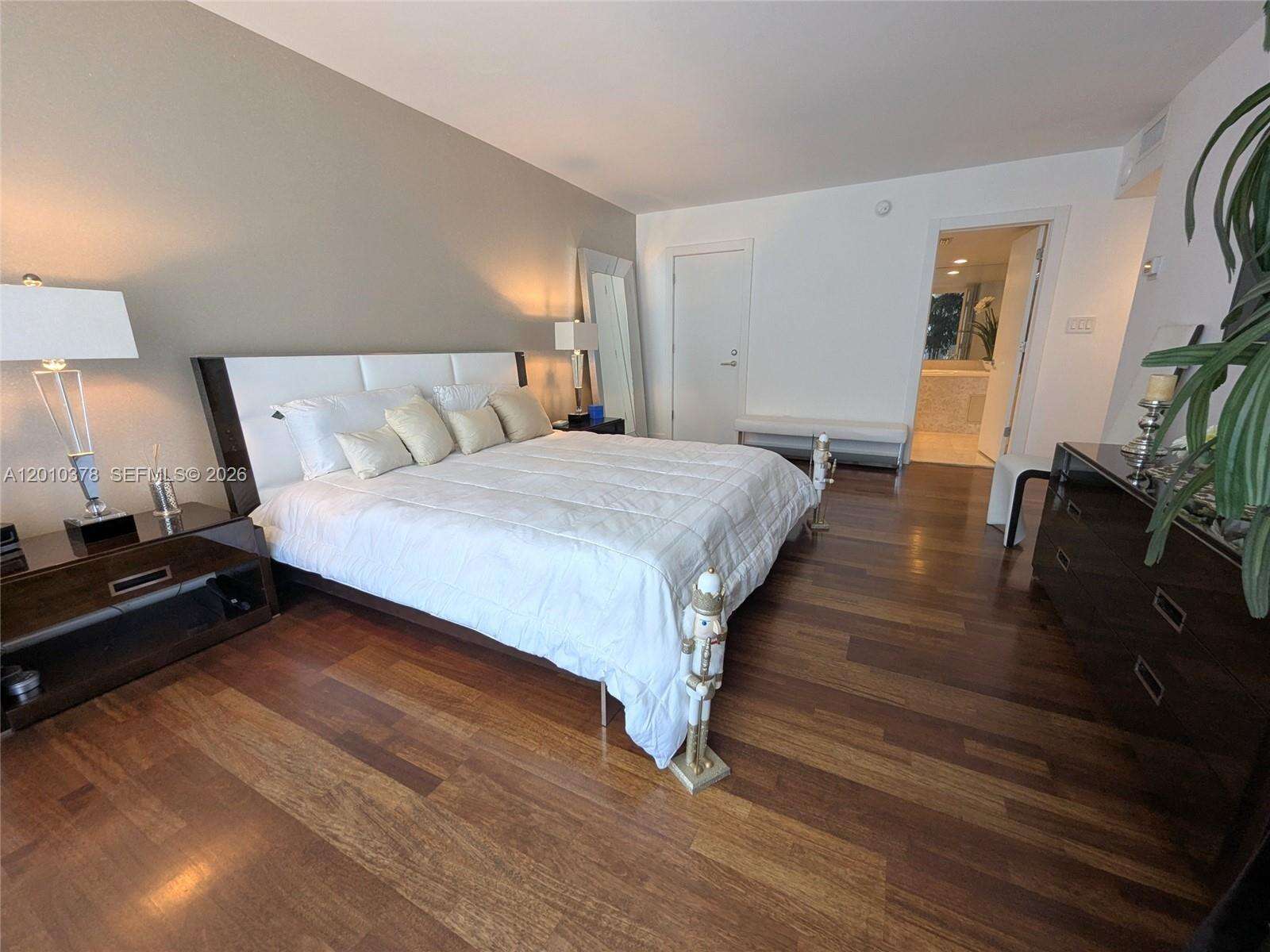 5600 Collins Ave, Miami Beach, FL 33140 - For Sale photo 31
