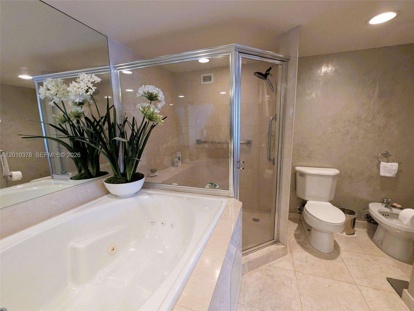 5600 Collins Ave, Miami Beach, FL 33140 - For Sale photo 34