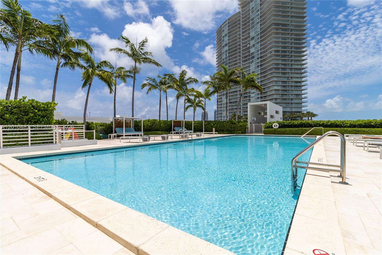 Bentley Bay at 520 W Ave, Miami Beach, FL 33139 - For Sale photo 24