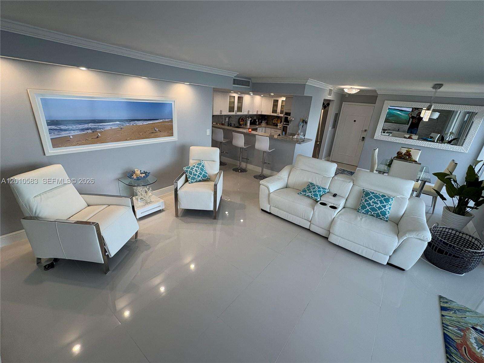 Parker Plaza at 2030 Ocean Dr, Hallandale Beach, FL 33009 - For Sale photo 3
