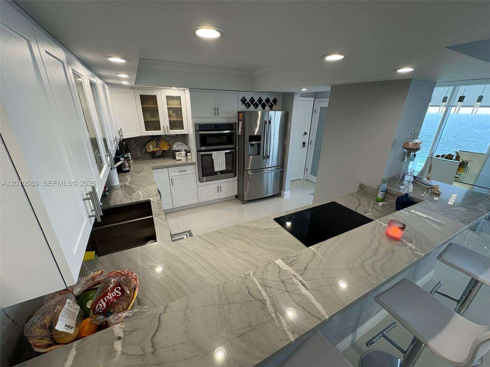 Parker Plaza at 2030 Ocean Dr, Hallandale Beach, FL 33009 - For Sale photo 8