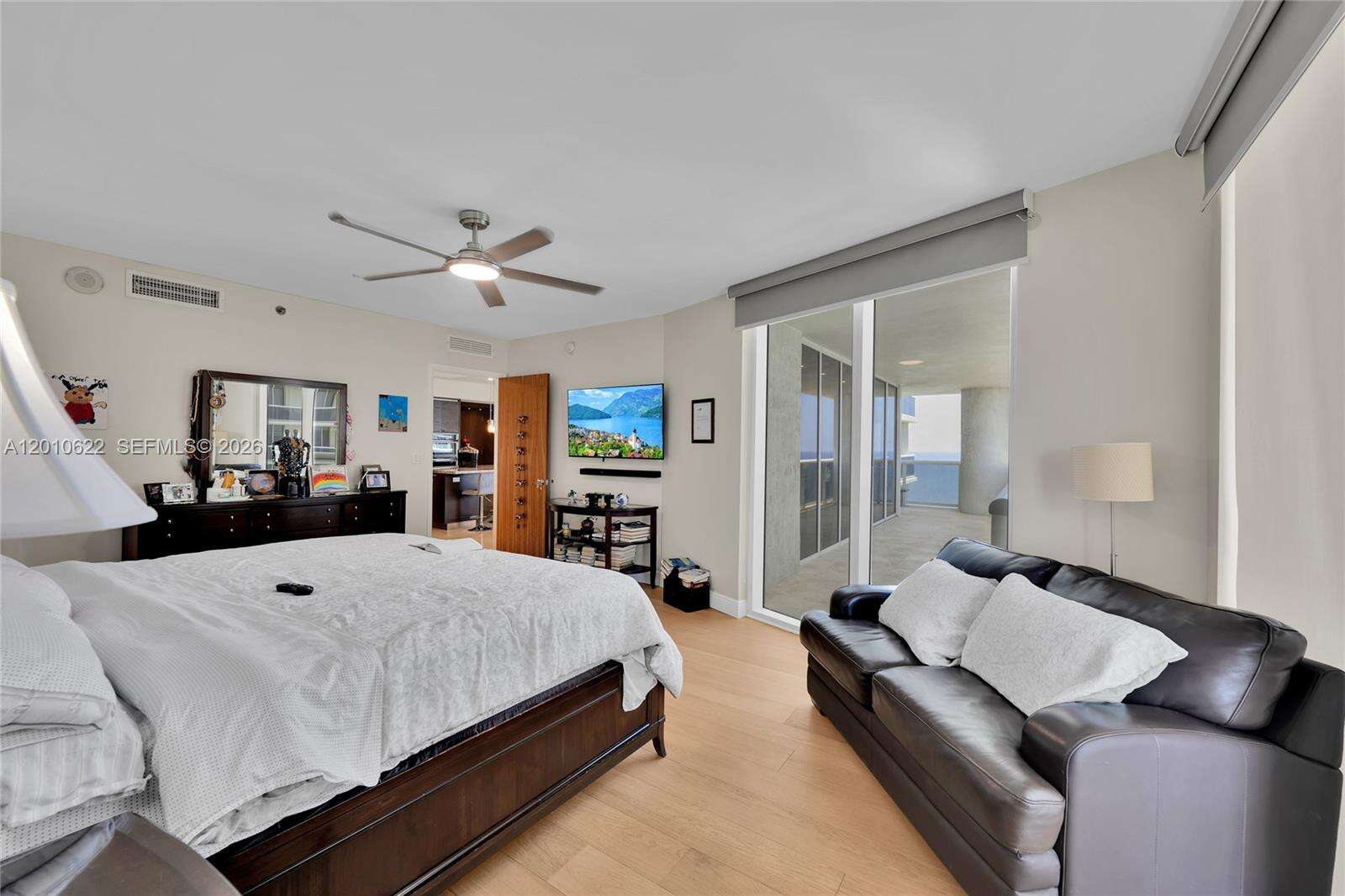 BEACH CLUB THREE - 1800 Ocean Dr, Hallandale Beach, FL 33009 | Picture 17