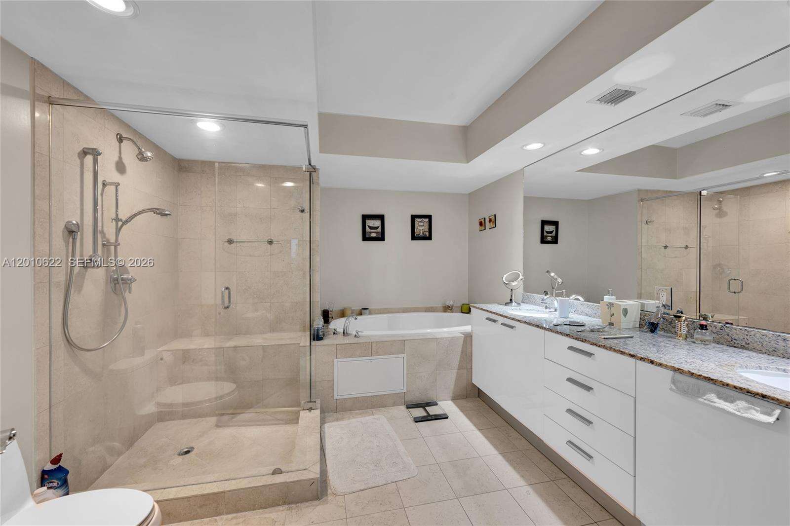 BEACH CLUB THREE - 1800 Ocean Dr, Hallandale Beach, FL 33009 | Picture 19