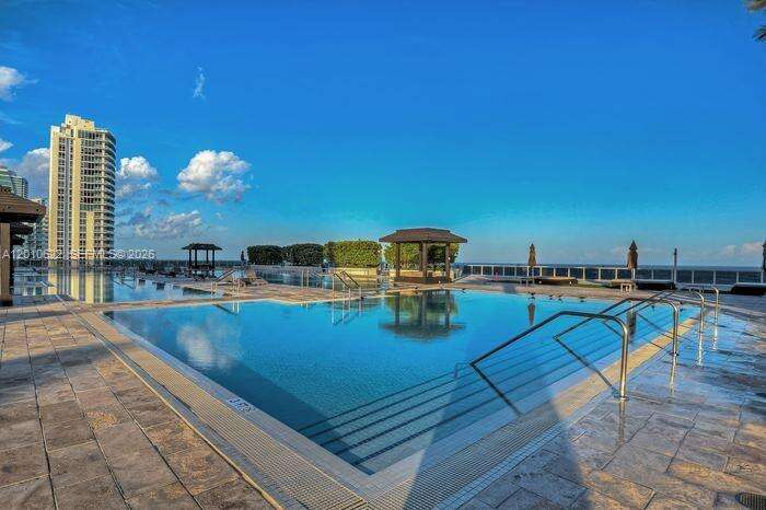 BEACH CLUB THREE - 1800 Ocean Dr, Hallandale Beach, FL 33009 | Picture 37