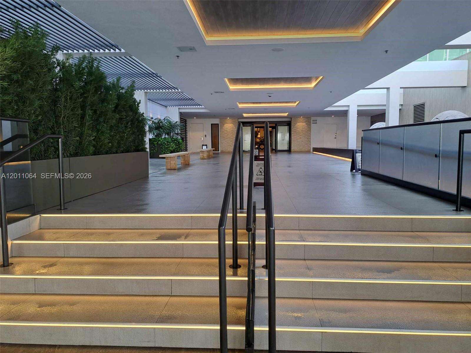 RONEY PALACE - 2301 Collins Ave, Miami Beach, FL 33139 | Picture 25