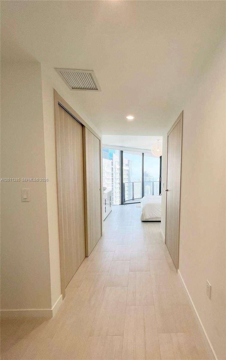 BRICKELL FLATIRON - 1000 Brickell Plz, Miami, FL 33131 | Picture 9