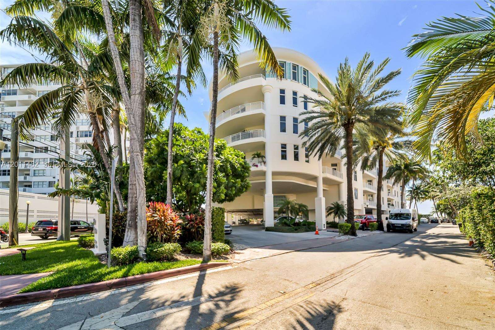 The Vistas Condos for Sale & Rent | Picture 1