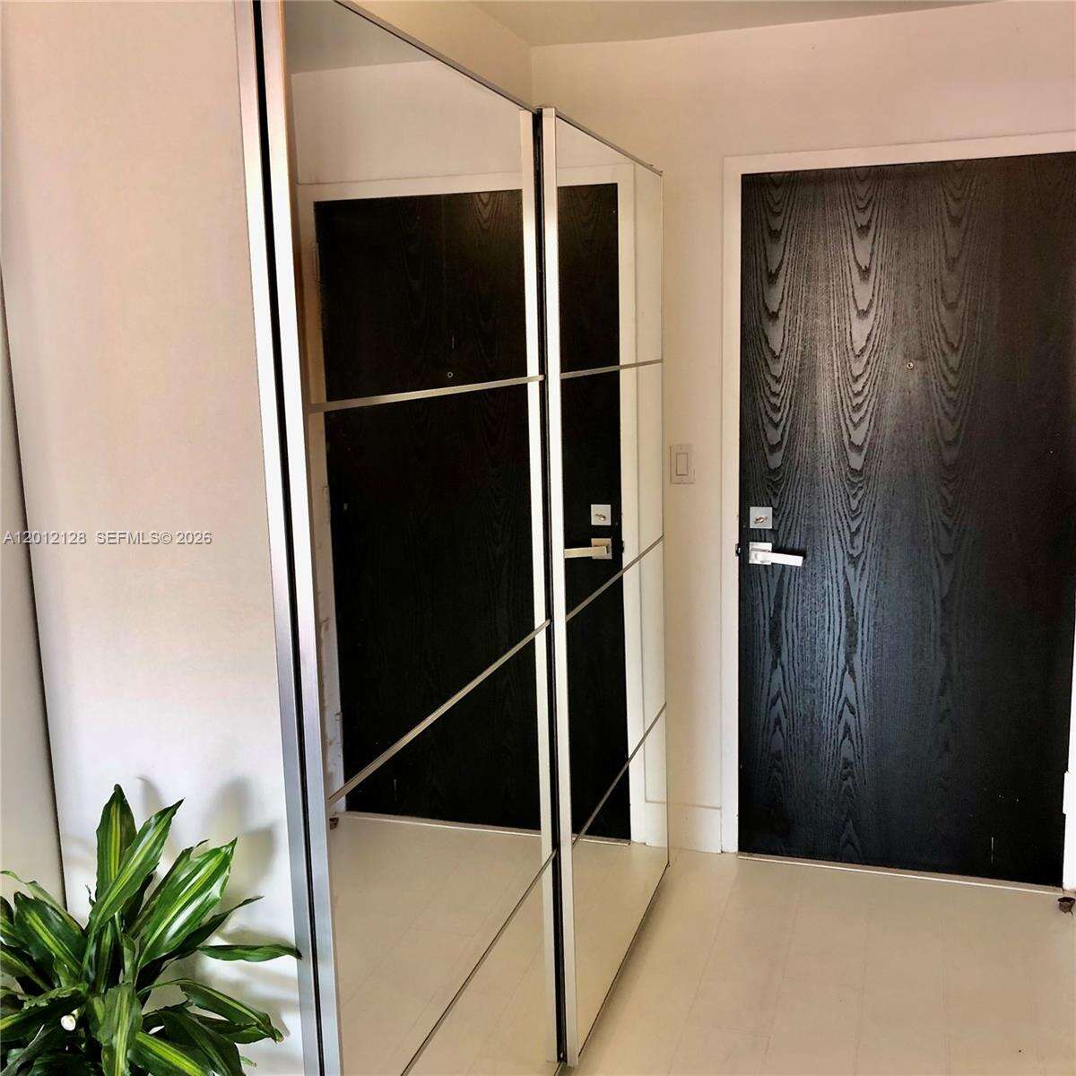 Yacht Club At Portofino at 90 Alton Rd, Miami Beach, FL 33139 - For Sale photo 7