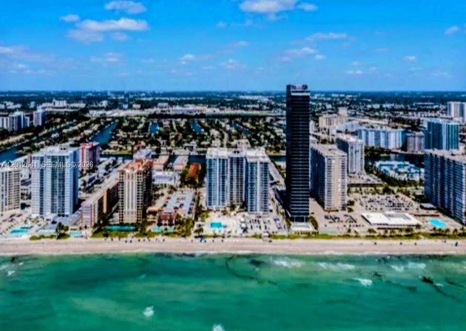 Parker Plaza at 2030 Ocean Dr, Hallandale Beach, FL 33009 - For Sale photo 3