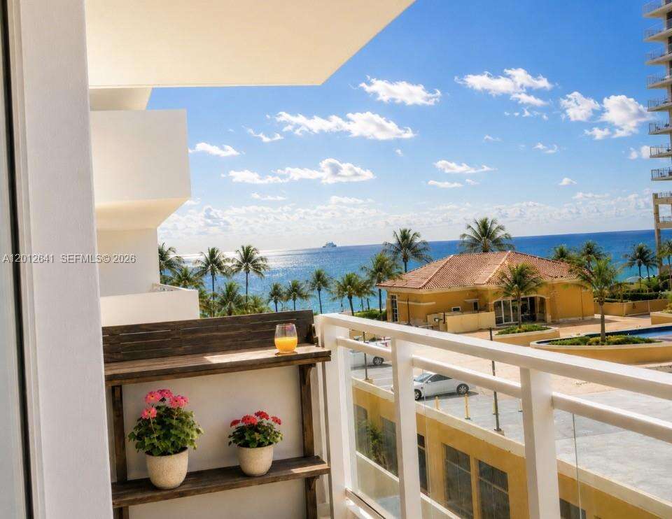 Parker Plaza at 2030 Ocean Dr, Hallandale Beach, FL 33009 - For Sale photo 5