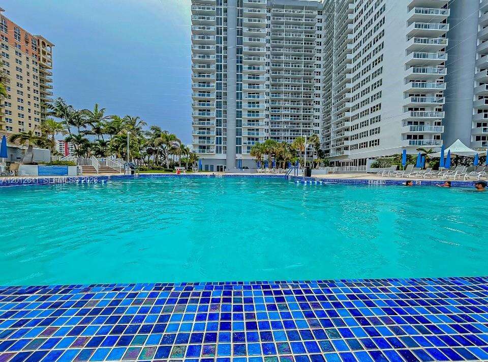 Parker Plaza at 2030 Ocean Dr, Hallandale Beach, FL 33009 - For Sale photo 47