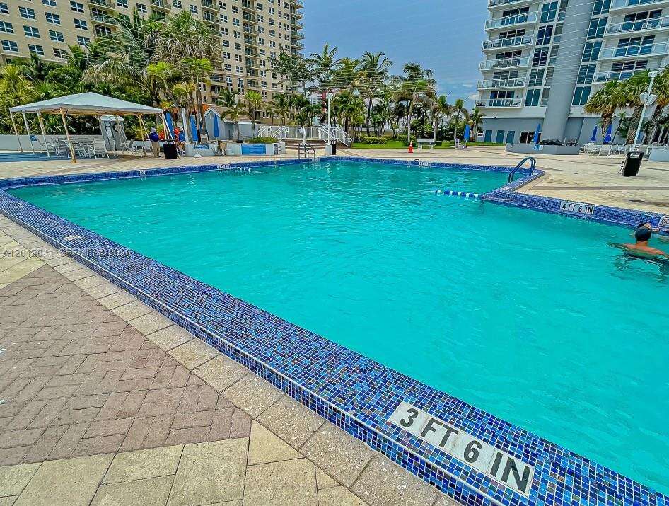 Parker Plaza at 2030 Ocean Dr, Hallandale Beach, FL 33009 - For Sale photo 48