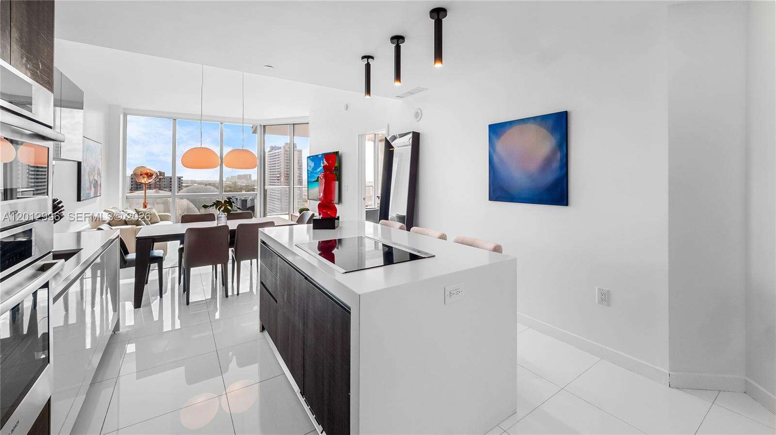 Paramount Miami Worldcenter at 851 1 Ave, Miami, FL 33132 - For Sale photo 2
