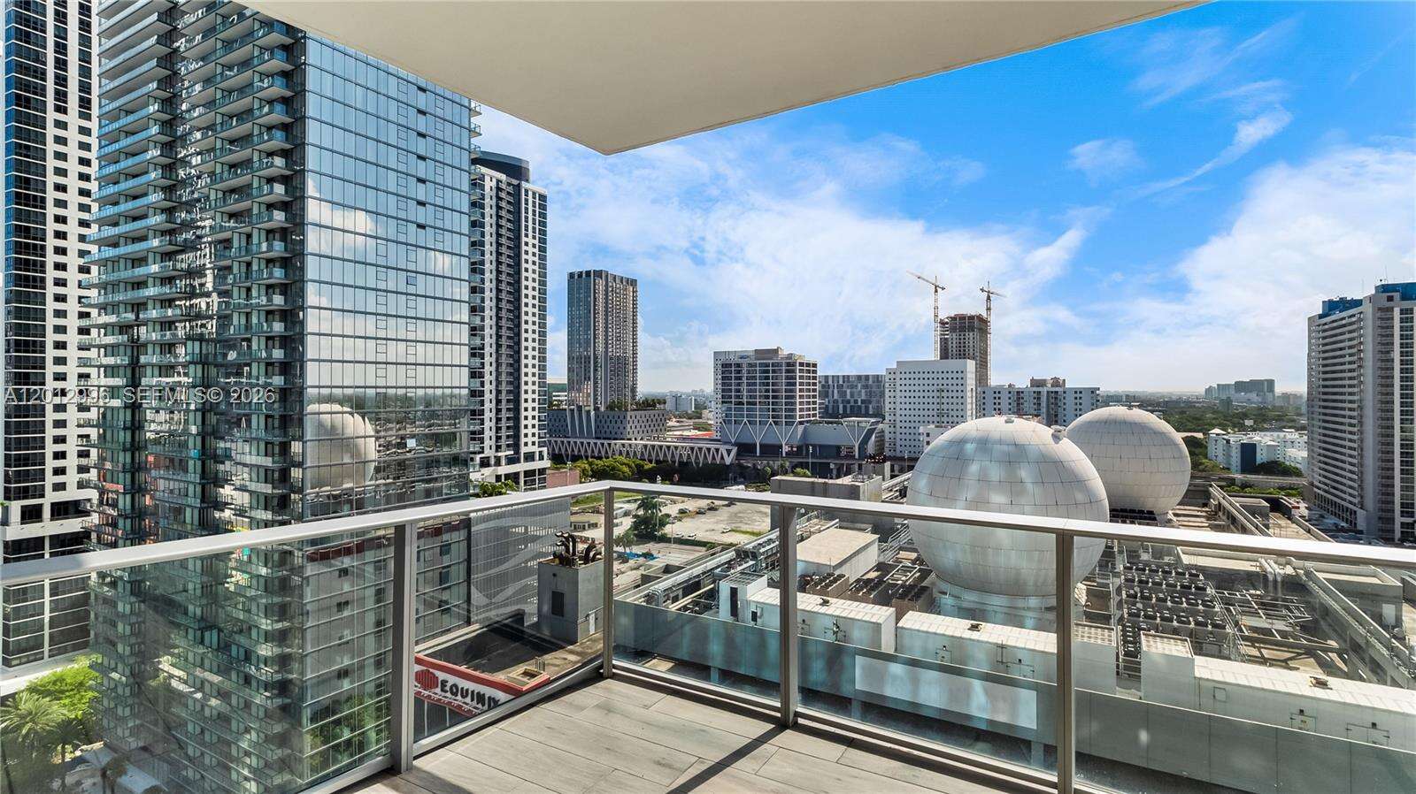 Paramount Miami Worldcenter at 851 1 Ave, Miami, FL 33132 - For Sale photo 16