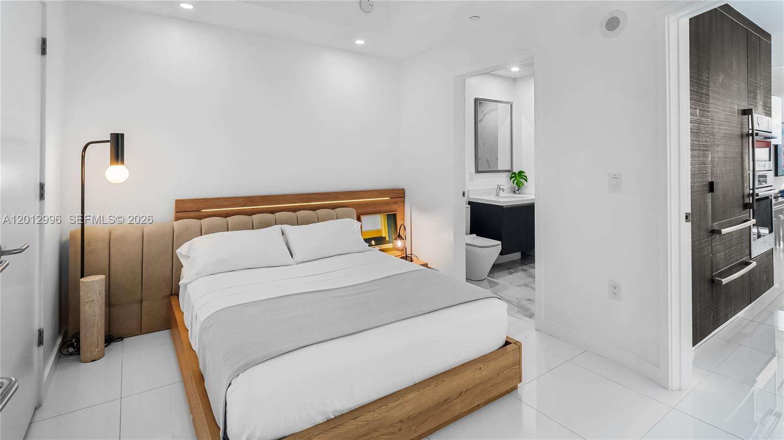 Paramount Miami Worldcenter at 851 1 Ave, Miami, FL 33132 - For Sale photo 26