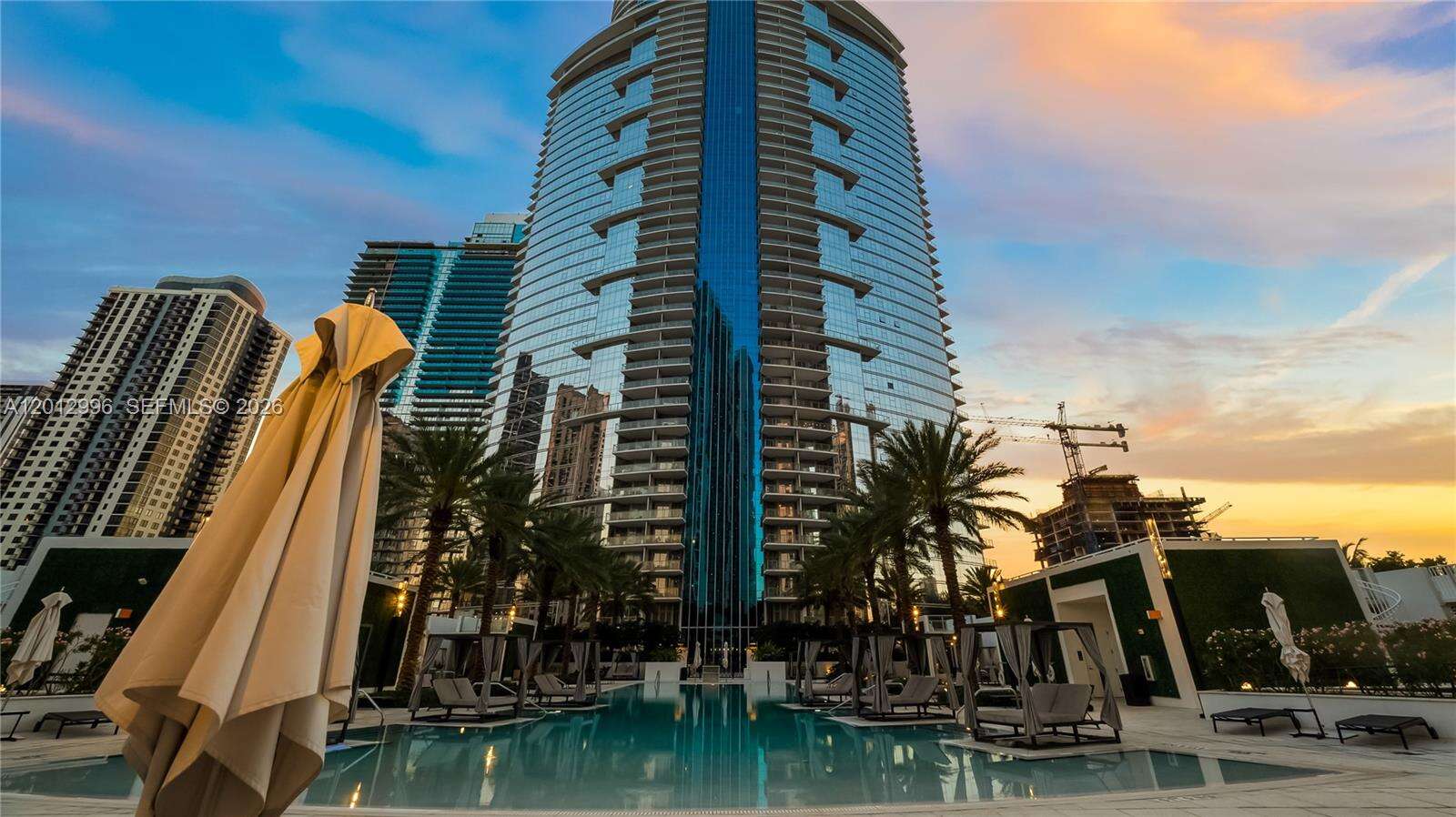Paramount Miami Worldcenter at 851 1 Ave, Miami, FL 33132 - For Sale photo 31