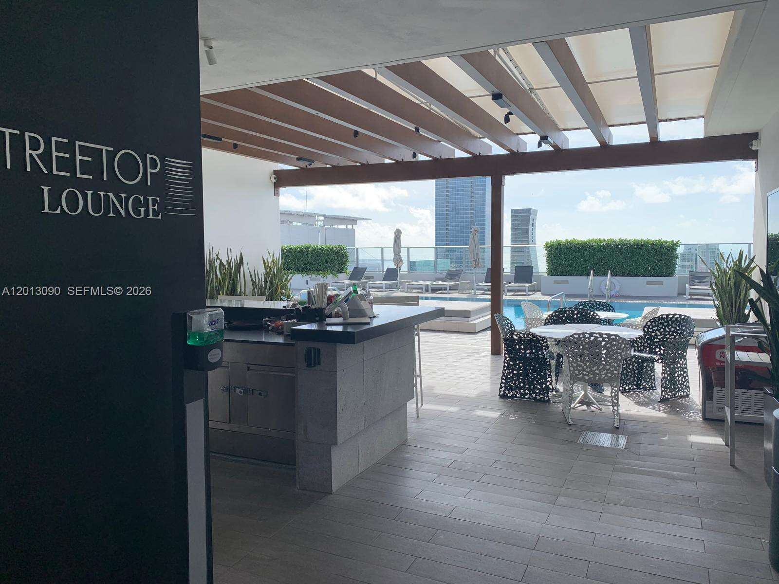 1010 Brickell at 1010 Brickell Ave, Miami, FL 33131 - For Sale photo 17