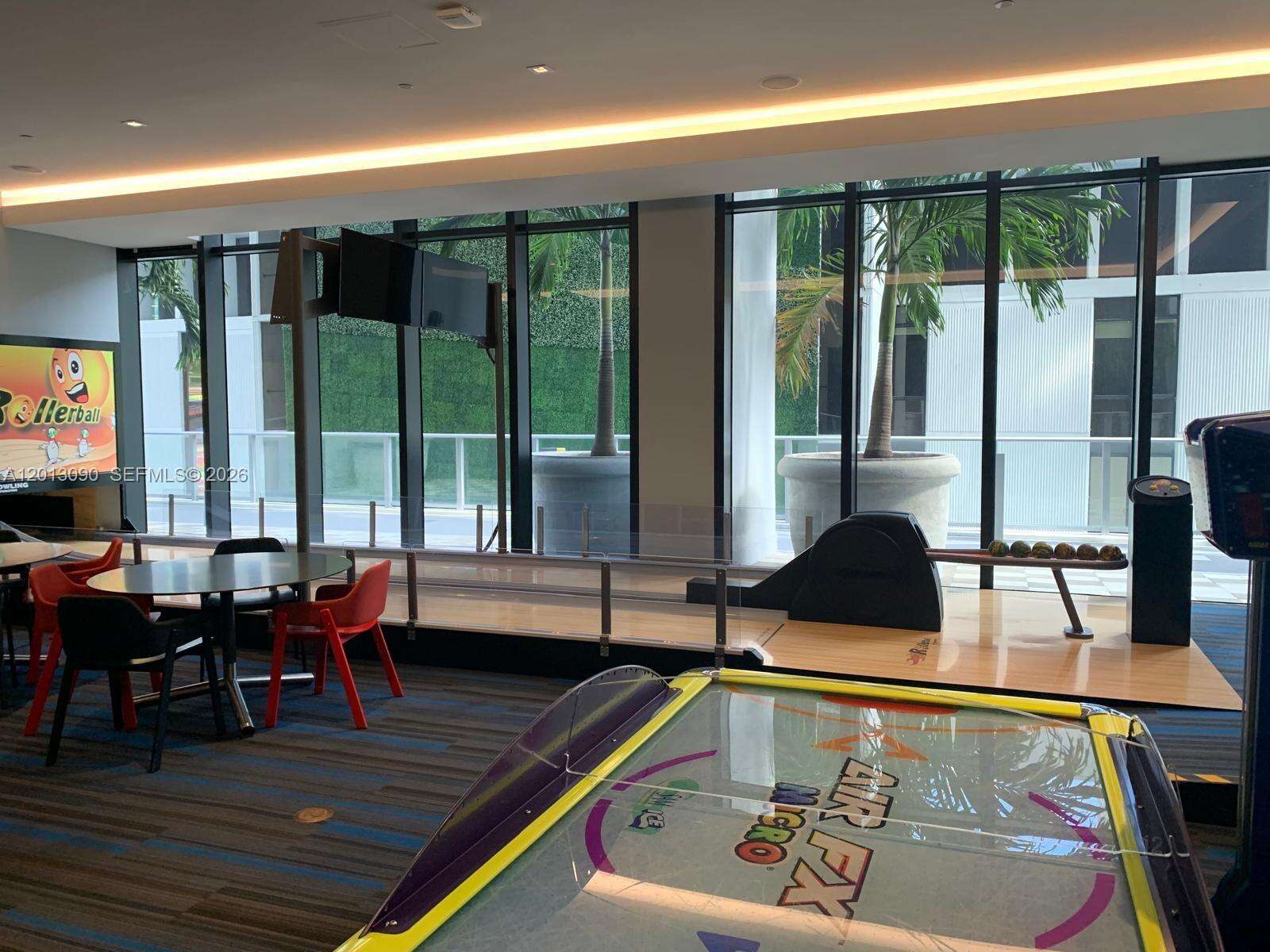 1010 Brickell at 1010 Brickell Ave, Miami, FL 33131 - For Sale photo 20