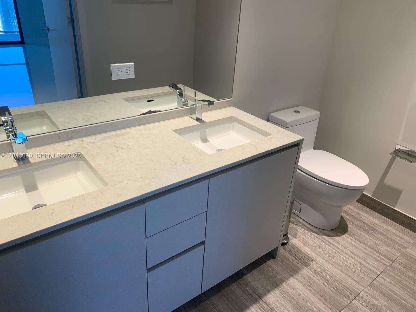 1010 Brickell at 1010 Brickell Ave, Miami, FL 33131 - For Sale photo 7