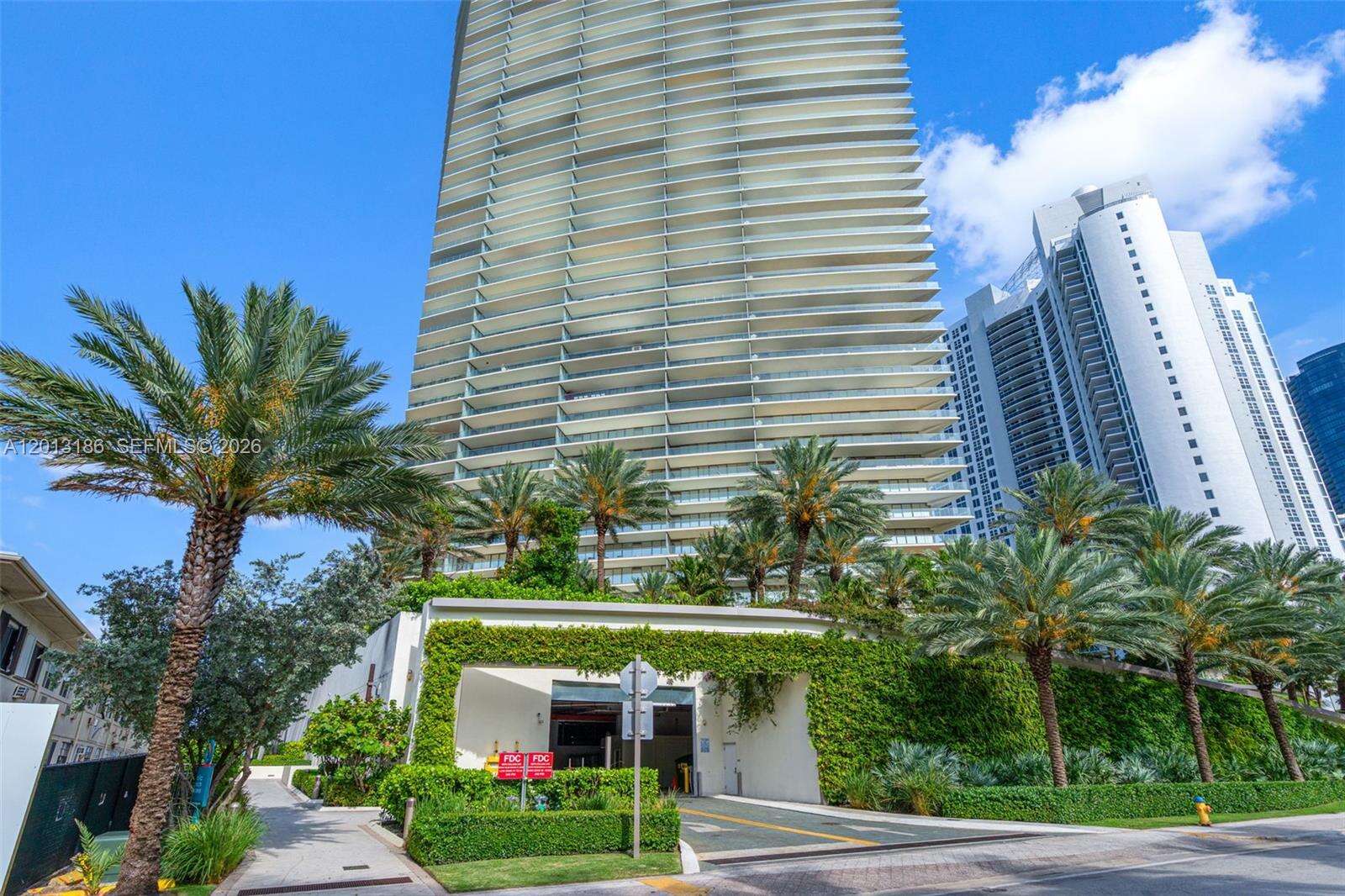 18975 COLLINS - 18975 Collins Ave, Sunny Isles Beach, FL 33160 | Picture 2