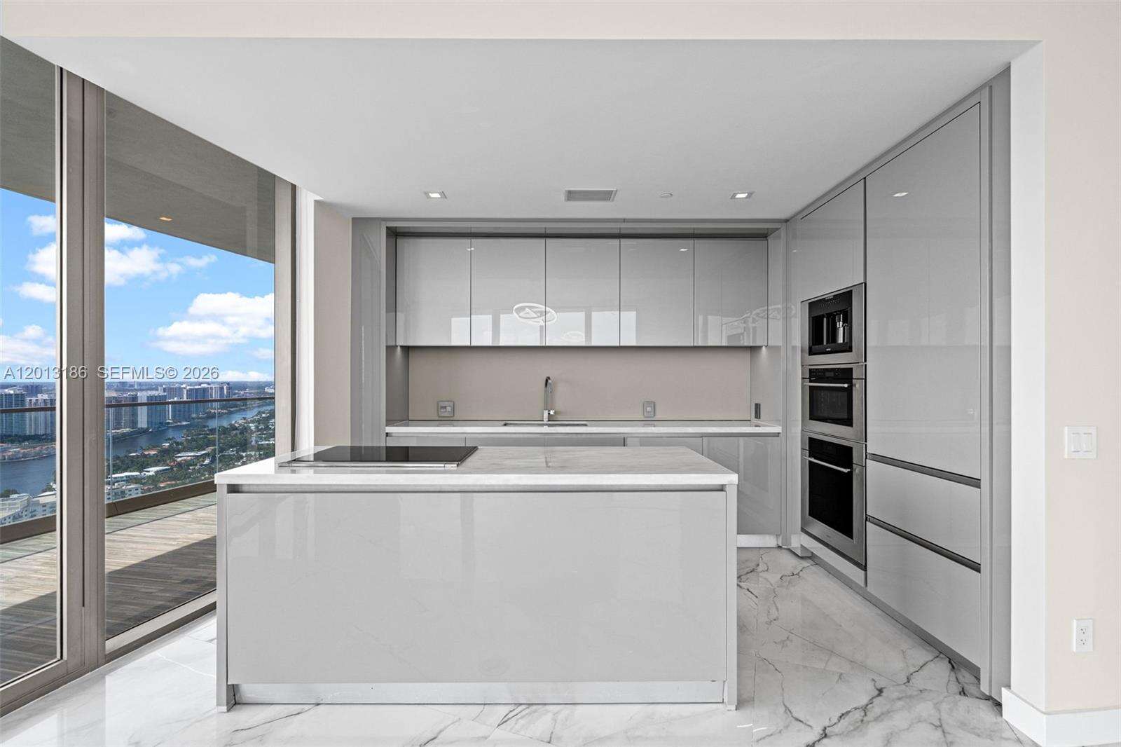 18975 COLLINS - 18975 Collins Ave, Sunny Isles Beach, FL 33160 | Picture 11