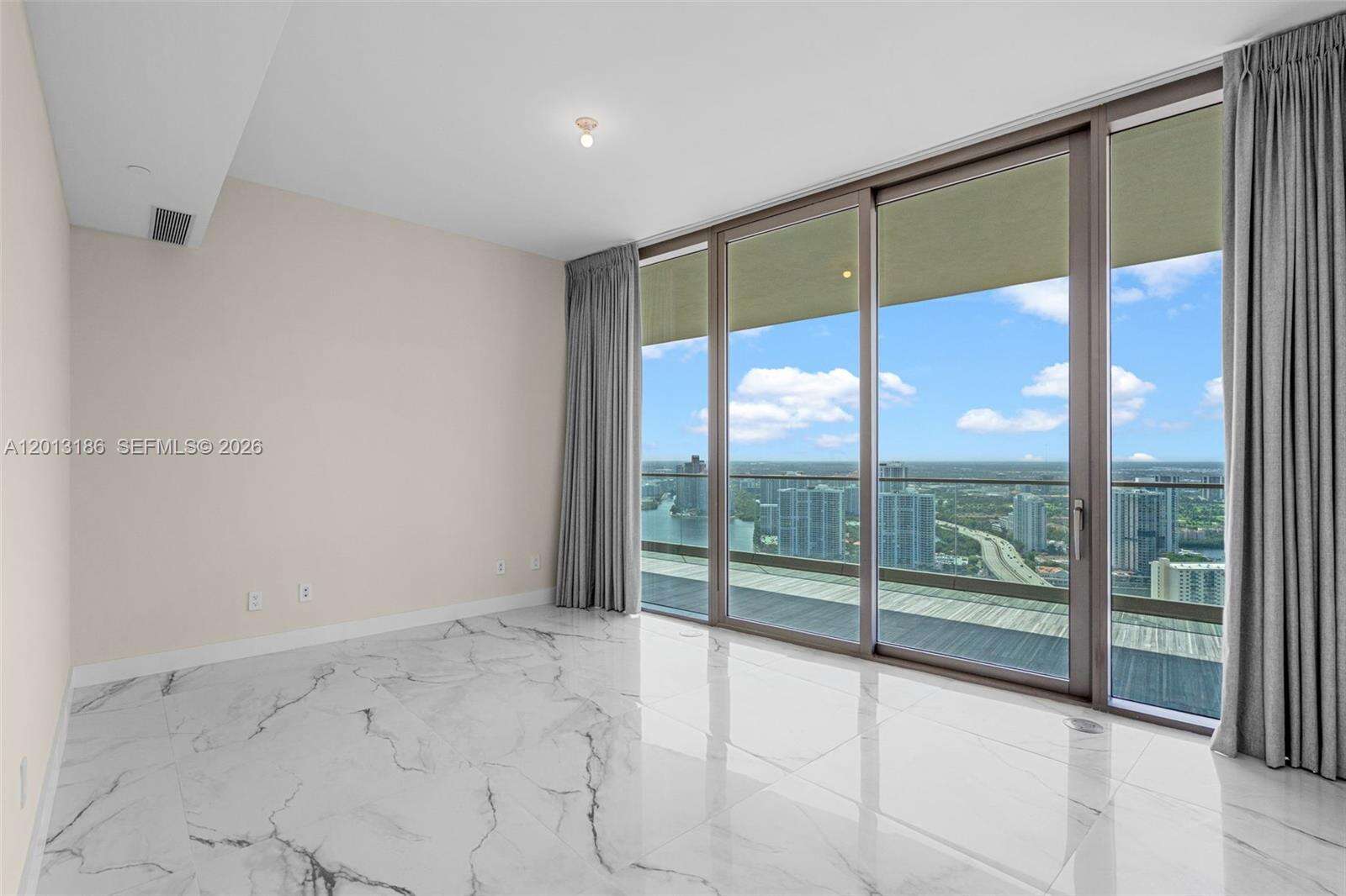 18975 COLLINS - 18975 Collins Ave, Sunny Isles Beach, FL 33160 | Picture 17