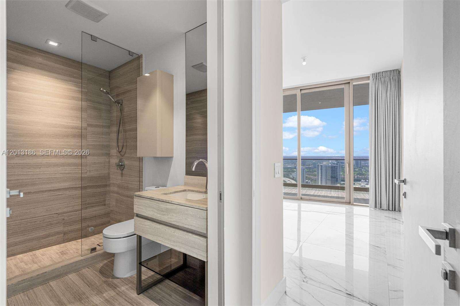 18975 COLLINS - 18975 Collins Ave, Sunny Isles Beach, FL 33160 | Picture 24