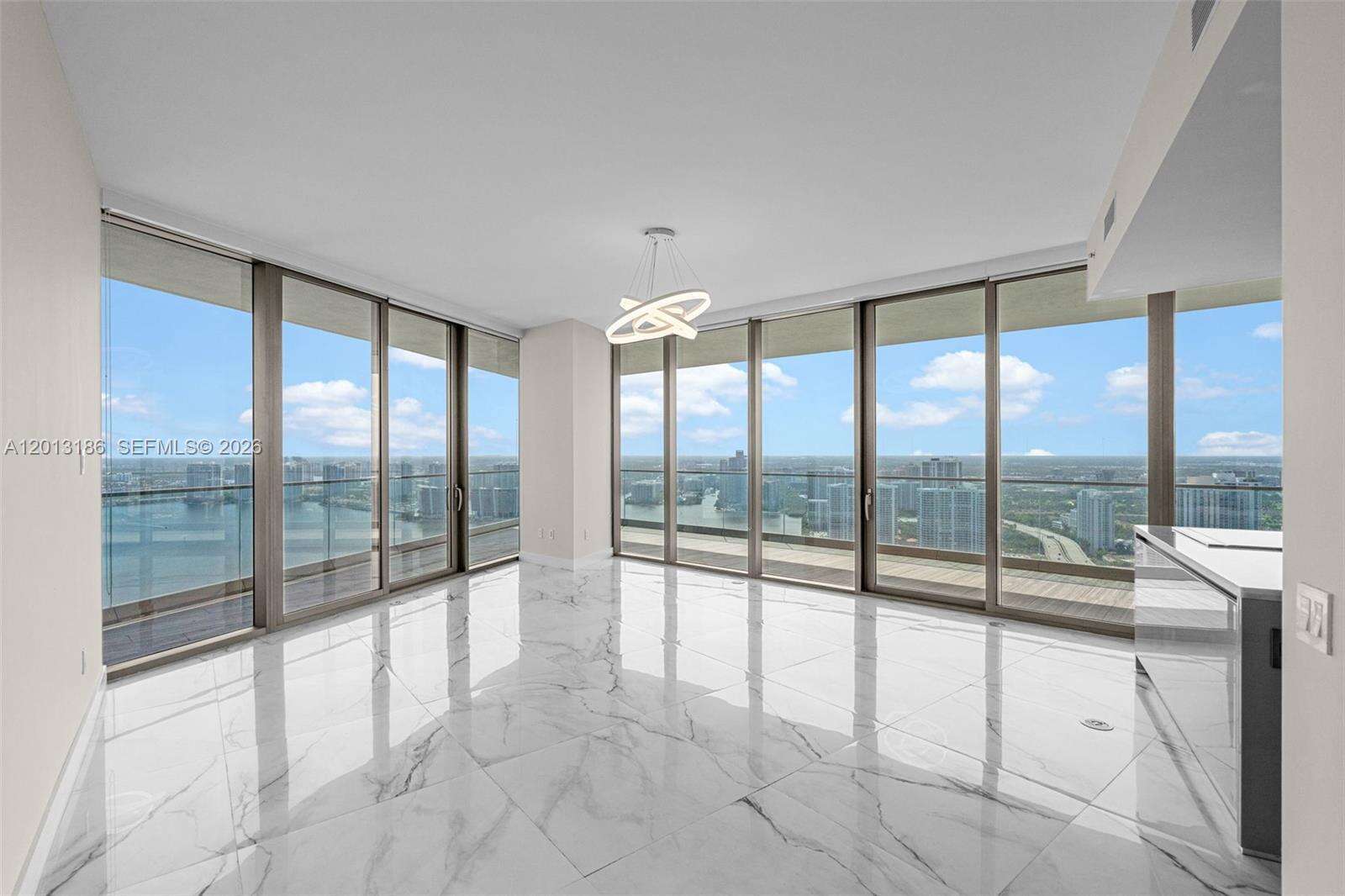 18975 COLLINS - 18975 Collins Ave, Sunny Isles Beach, FL 33160 | Picture 4